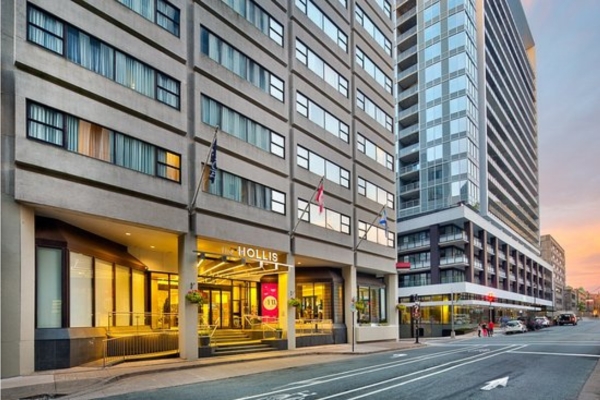 Workers at Hollis Hotel in Halifax agree on new contract